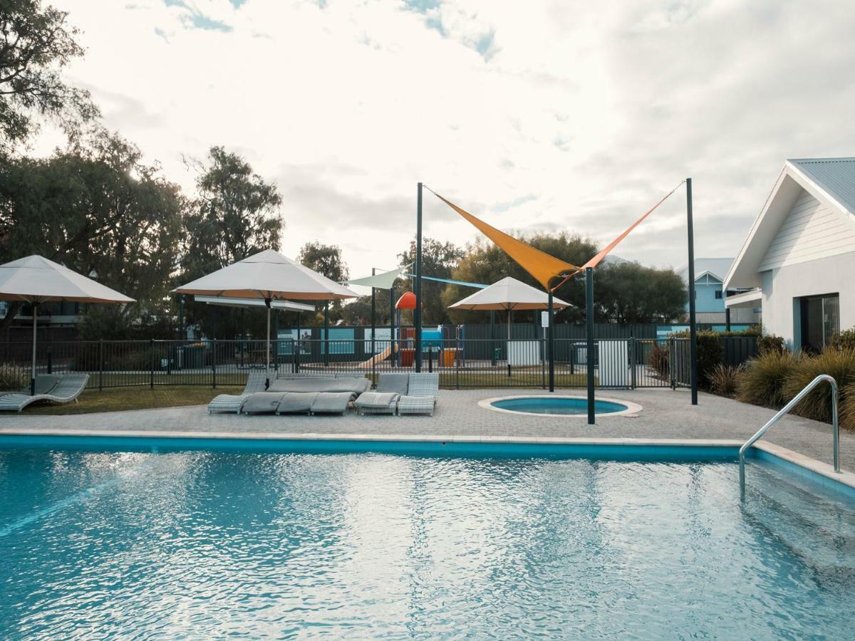 Fortyone - Oceanside Retreat بوسيلتون المظهر الخارجي الصورة